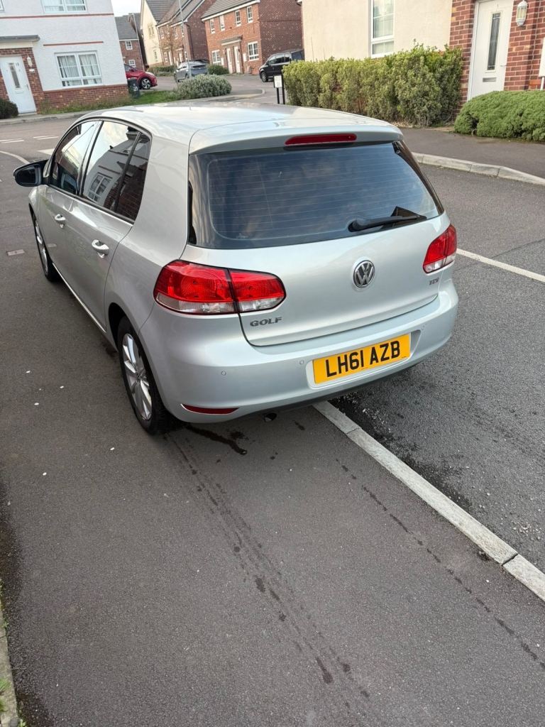 Automatic Volkswagen Golf 1.6