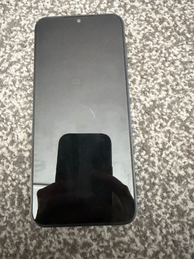 Samsung Mobile Phone - Black, Good Condition
