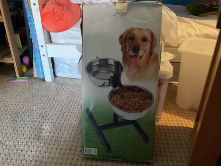 Dog double bowl stand