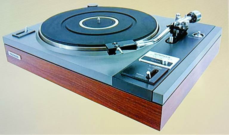 Pioneer PL-115D/Semi Automatic Turntable