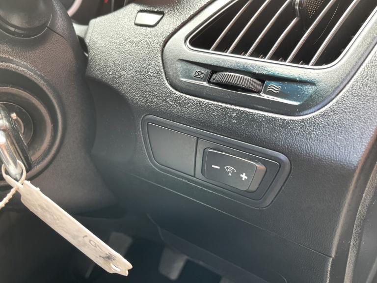 HYUNDAI IX35 1.7 CRDi GO! 2014