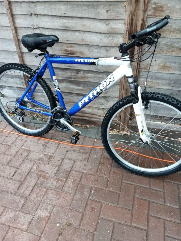 AttakFST Python bike, excellent condition.
