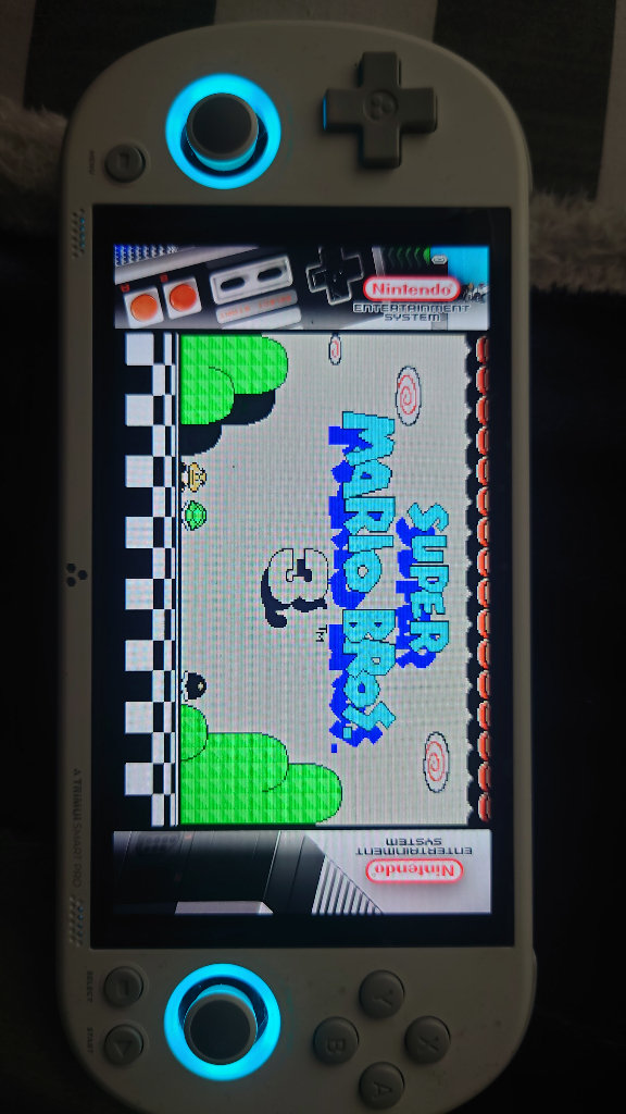 Trimui smart pro handheld retro console 