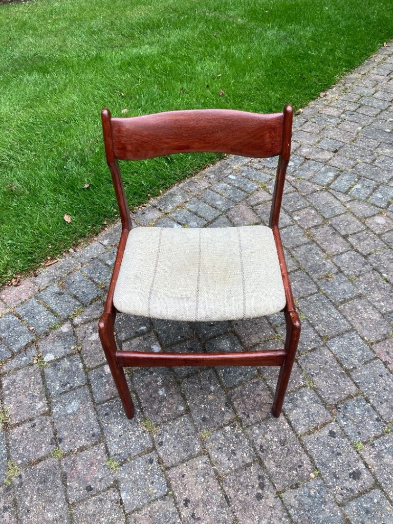 Modern Chair