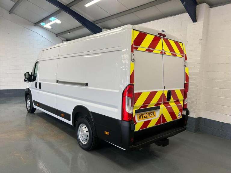 2022 Peugeot Boxer 2.2 BlueHDi H2 Professional Van 140ps PANEL VAN DIESEL Manual