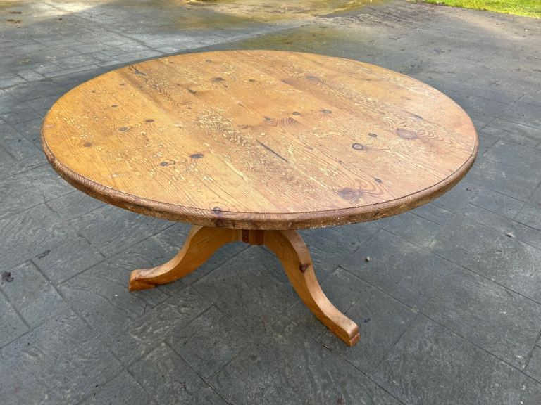 Large round solid pine kitchen table on solid pine pedestal