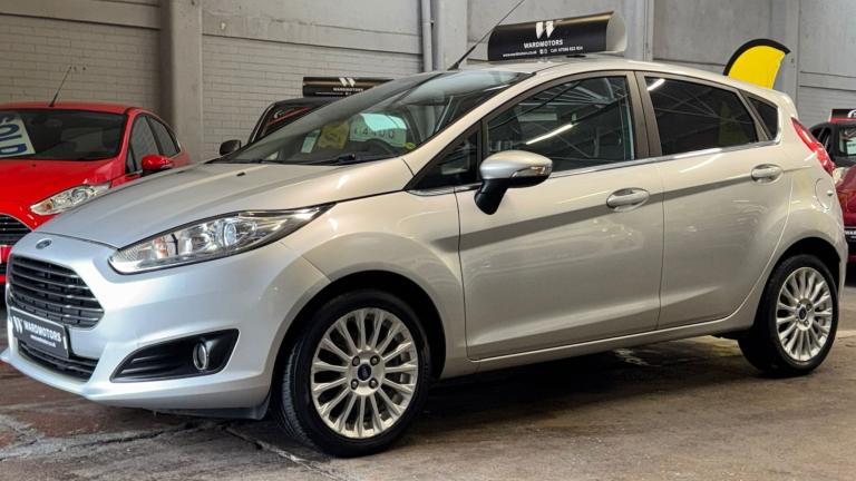 FORD FIESTA 1.0 T EcoBoost Titanium Silver 5dr LOW TAX+LOW MILES+13 STAMPS 2013
