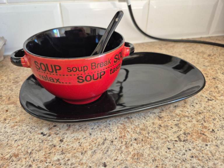 Ceramic soup bowl set