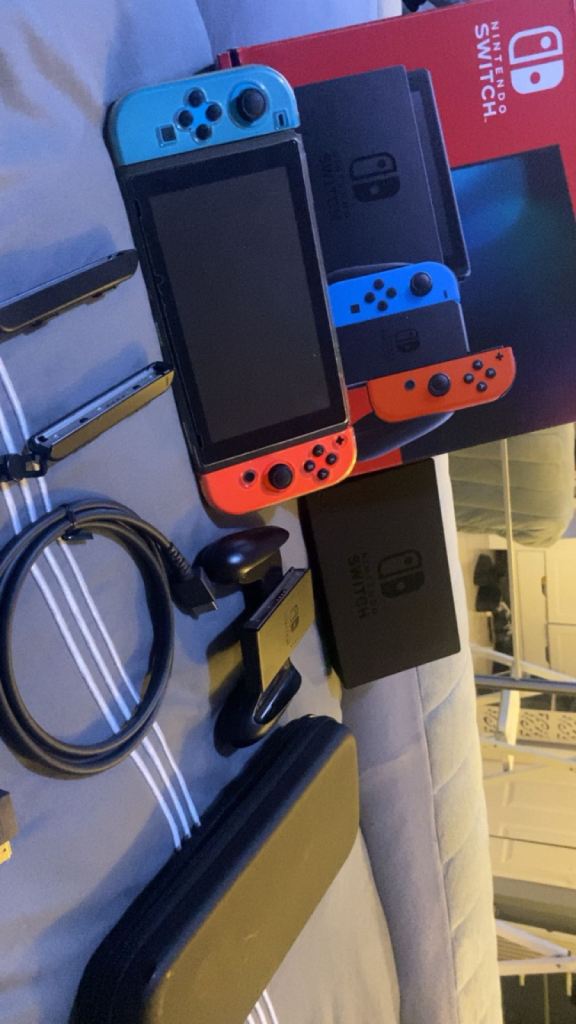 Nitendo switch 