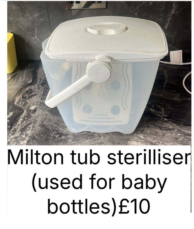 unisex car baby walker £20