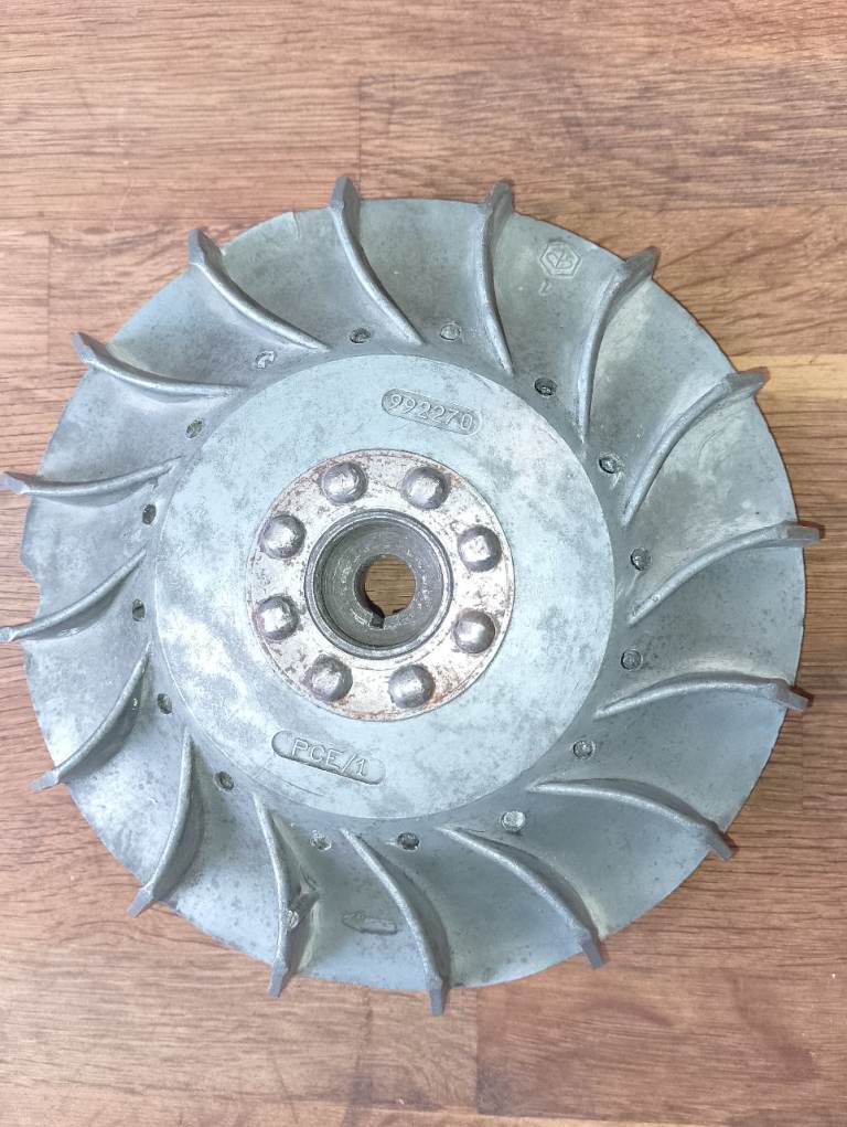 3 vespa flywheels