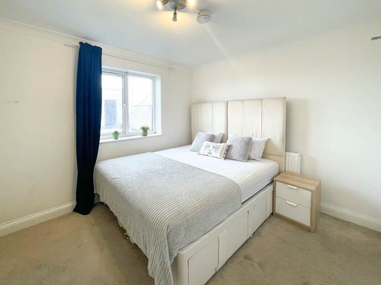LEEDS DSS UC LCW PIP BENEFITS DOUBLE ROOM