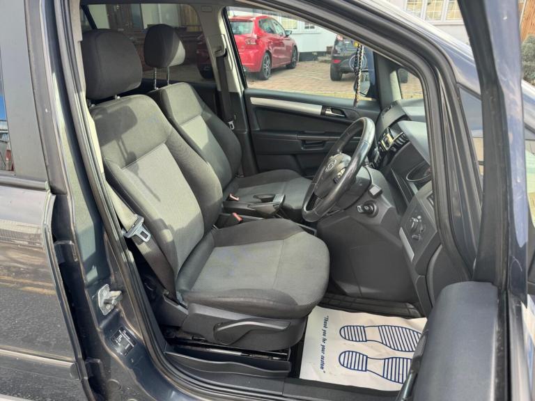 2012 Vauxhall Zafira 1.6 16V Exclusiv Euro 5 5dr MPV Petrol Manual