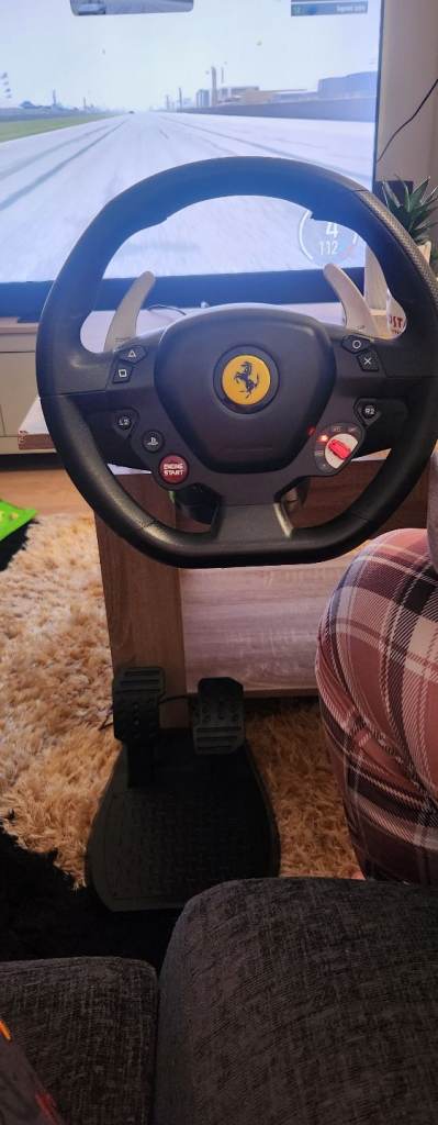 Special edition THRUSTMASTER Ferrari 458 Spider Racing Wheel & Pedals - Black