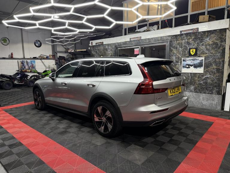 VOLVO V60 CROSS COUNTRY 2.0 Cross Country B4 AWD (197hp) Auto 2021