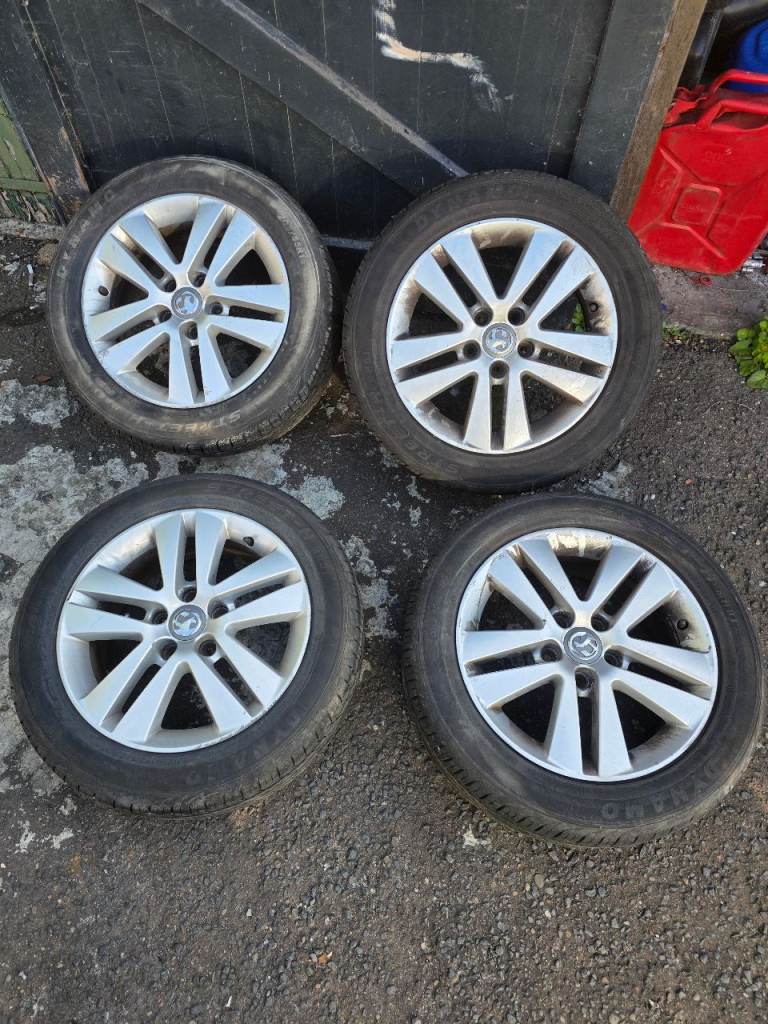 16" Vauxhall Mervia alloys tyres 205 55 16