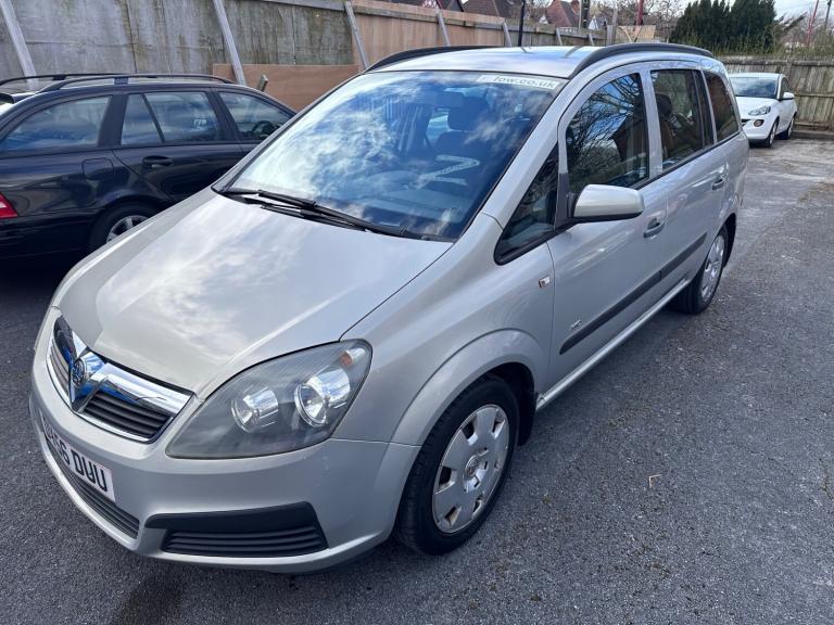 2006 Vauxhall Zafira 2.2i Life 5dr Auto MPV Petrol Automatic