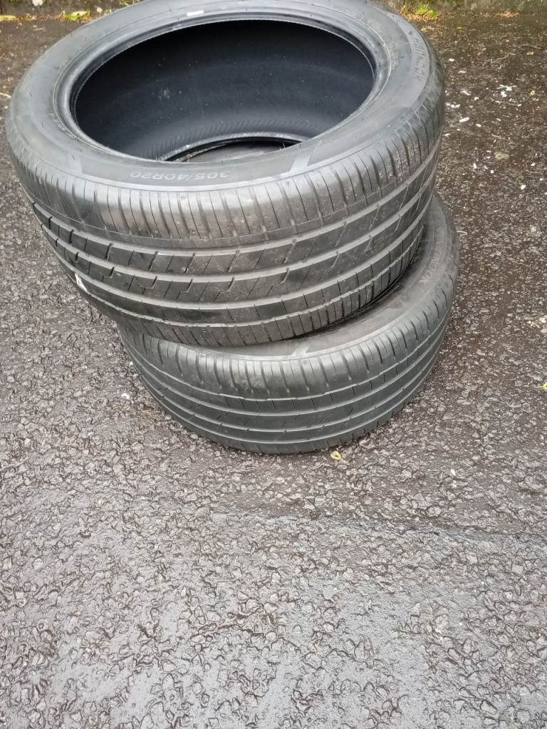 305 40 20 Hankook Tyres 