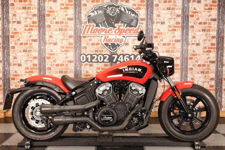 **DEPOSIT TAKEN** 2021 INDIAN SCOUT BOBBER ICON - 434 MILES - VANCE AND HINES
