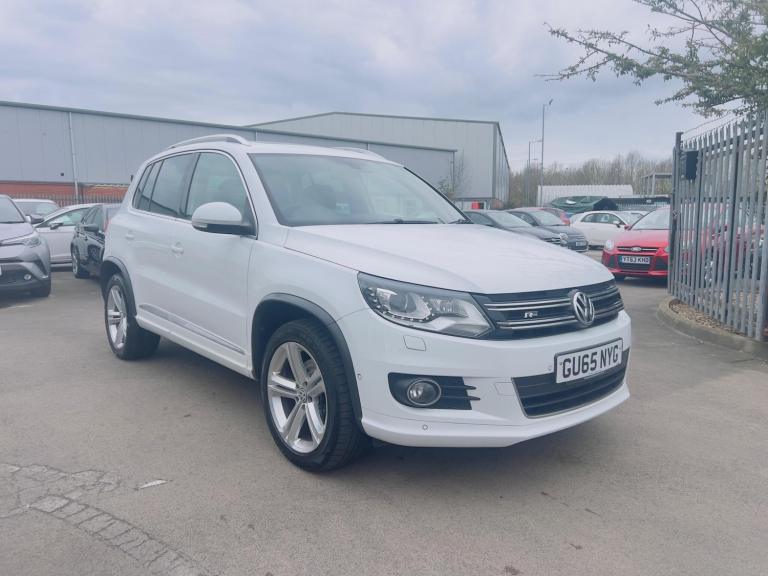 2015 Volkswagen Tiguan 2.0 TDI BlueMotion Tech R-Line DSG 4WD Euro 6 (s/s) 5dr ESTATE Diesel Auto...