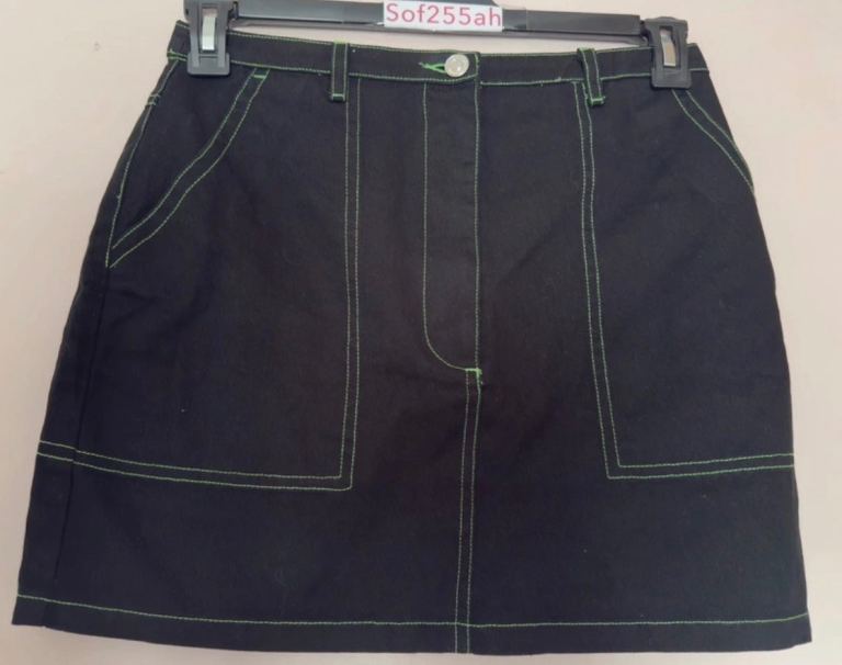 Mistress Rocks Skirt Size M