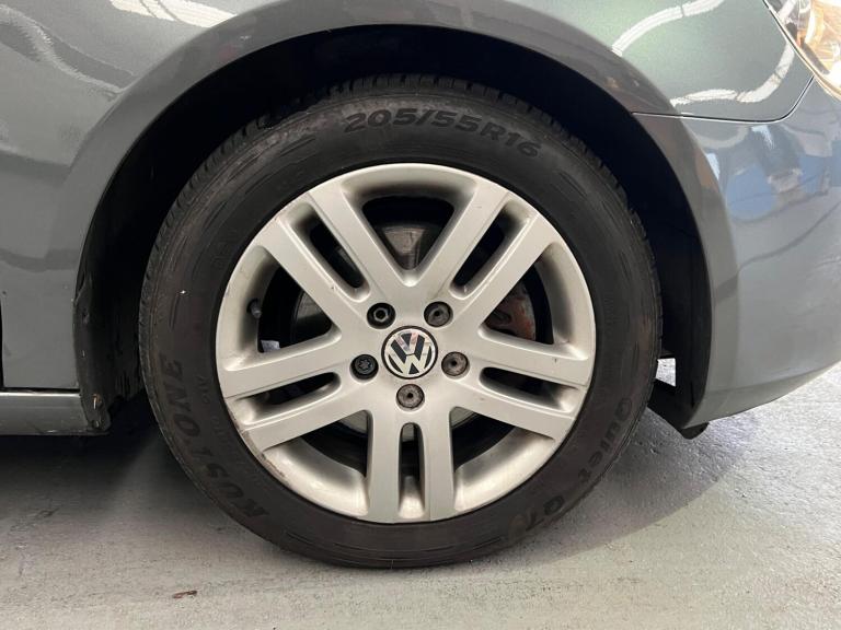 2012 Volkswagen Golf 1.6 TDI SE DSG Euro 5 5dr ESTATE Diesel Automatic