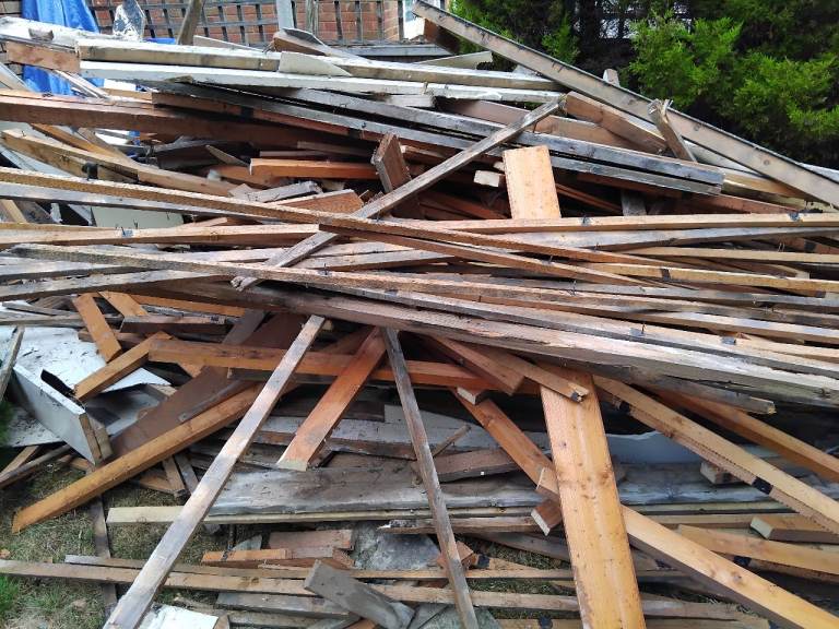 Large quantity of wood / timber available FREE!
