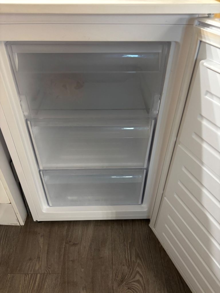 White Under Counter Freezer | in Knightswood, Glasgow | Gumtree