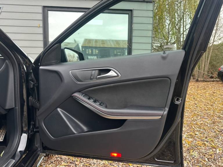 2016 Mercedes-Benz A-Class A200d AMG Line Premium 5dr Auto HATCHBACK DIESEL Automatic