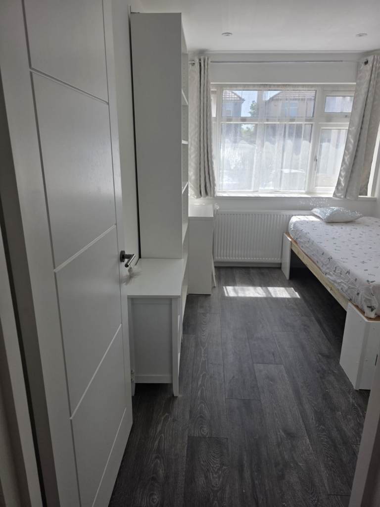 Rosemary Avenue - Single Room to Rent - £800 p/m
