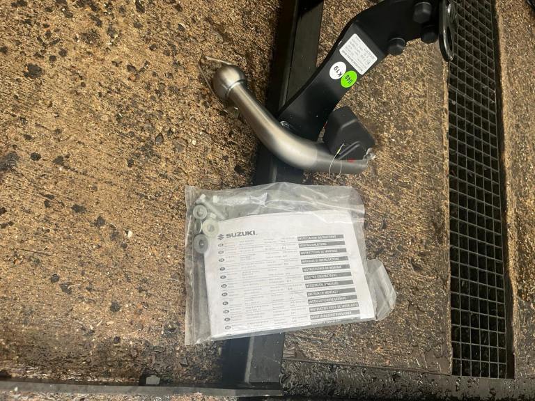 Tow bar for Suzuki scross