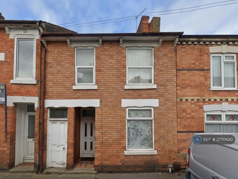 4 bedroom house in King Street, Kettering, NN16 (4 bed) (#2770430)