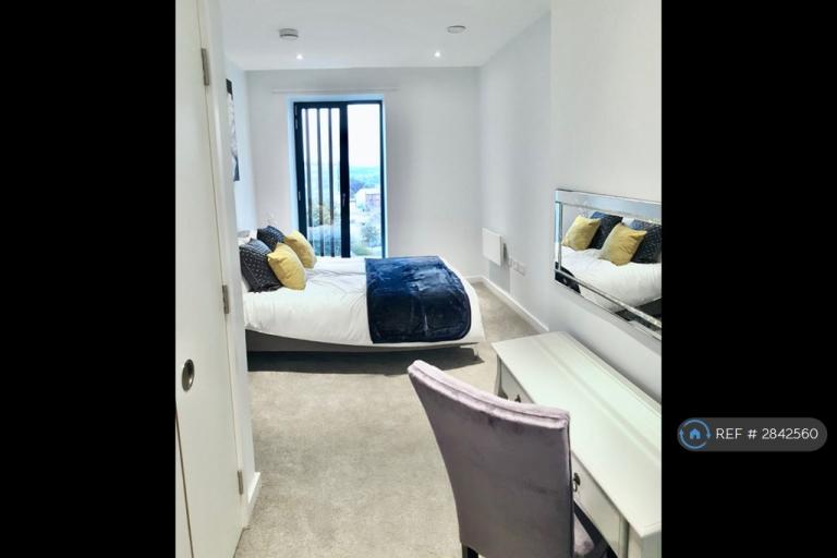 2 bedroom flat in Local Blackfriars, Manchester, M3 (2 bed) (#2842560)