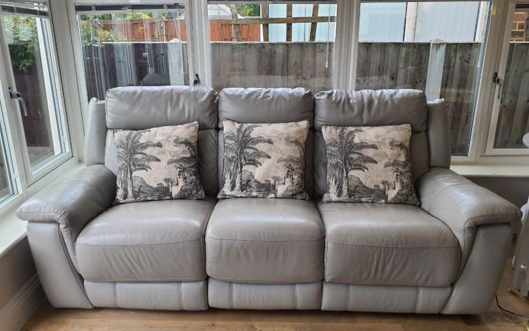 3 seater electric recliner couch gray 