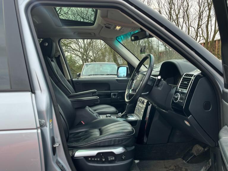 2010 Land Rover Range Rover 3.6 TDV8 Vogue 4dr Auto ESTATE Diesel Automatic