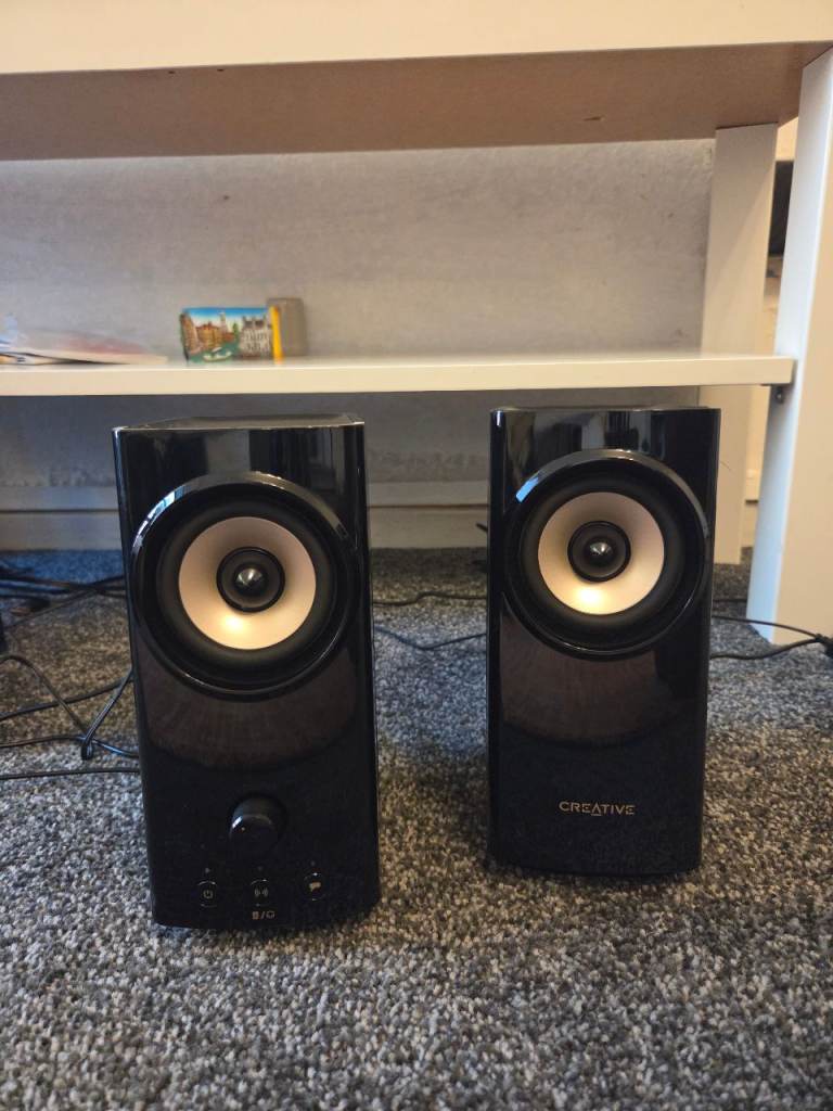 Creative T60 2.0 Compact Hi-Fi Desktop Speakers