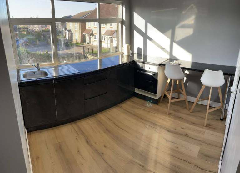 DSS Flat for Couple 