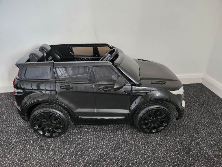 image for Electric car Range Rover Evoque with remote control 