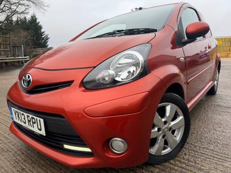 TOYOTA AYGO FIRE 1.0 VVT-I 3 DOOR*LOW MILEAGE*ONLY 49,000 MILES*FULL MOT*HISTORY