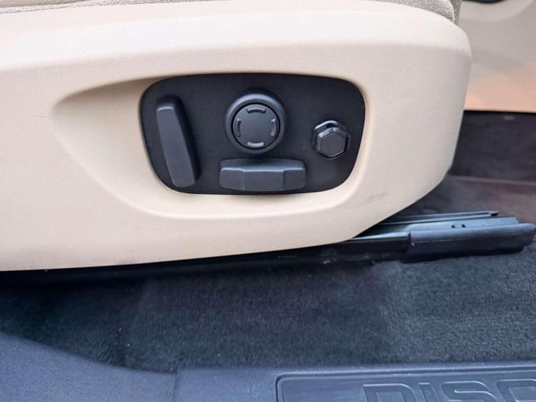 2016 Land Rover Discovery Sport 2.0 TD4 180 HSE 5dr Auto ESTATE DIESEL Automatic