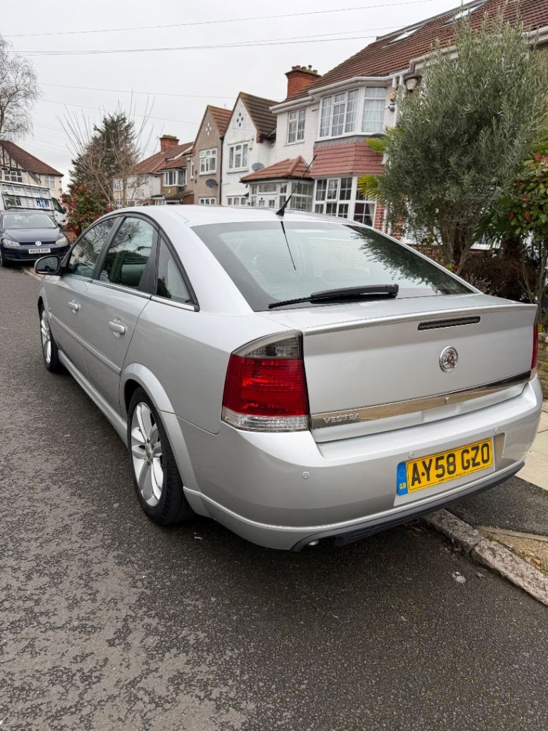 Vauxhall, VECTRA, Hatchback, 2008, Manual, 1796 (cc), 5 doors