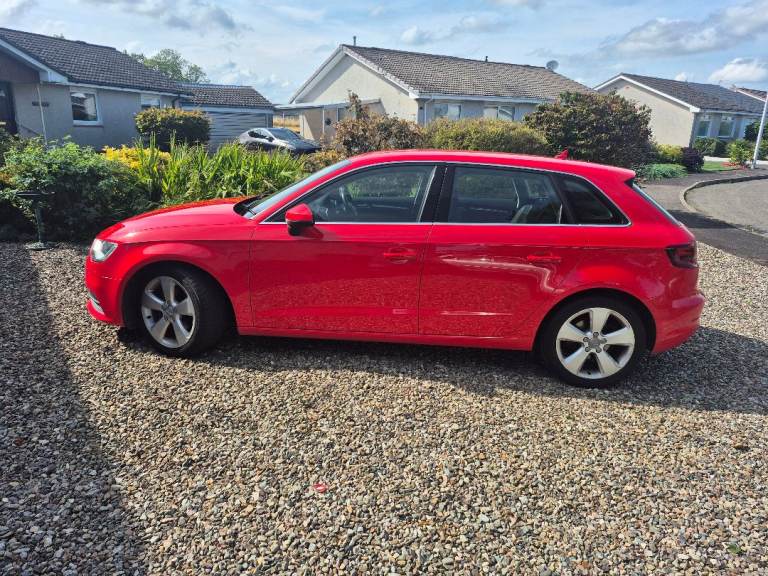 Audi, A3, Hatchback, 2015, Semi-Auto, 1968 (cc), 5 doors