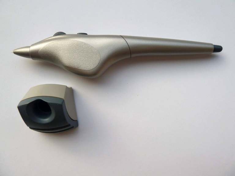 Wacom Intuos3 Airbrush - digital pen ( ZP400E )