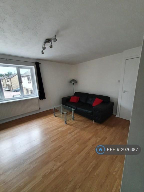 2 bedroom flat in Airedale Wharf, Rodley, Leeds, LS13 (2 bed) (#2976387)