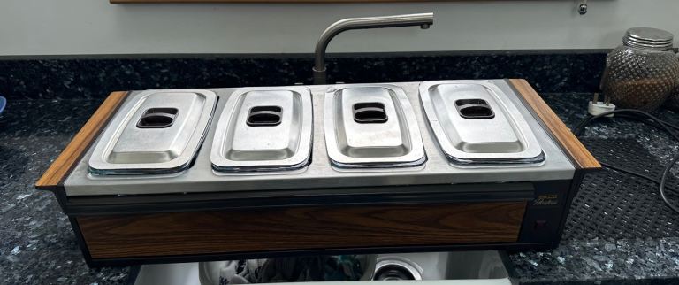Ekco Hostess food warmer