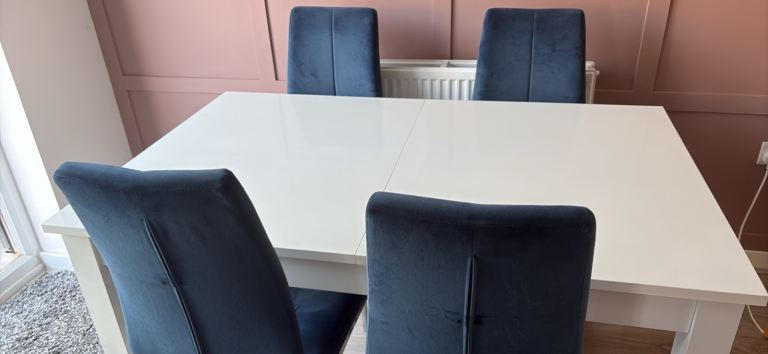 Dining Table and Chairs 