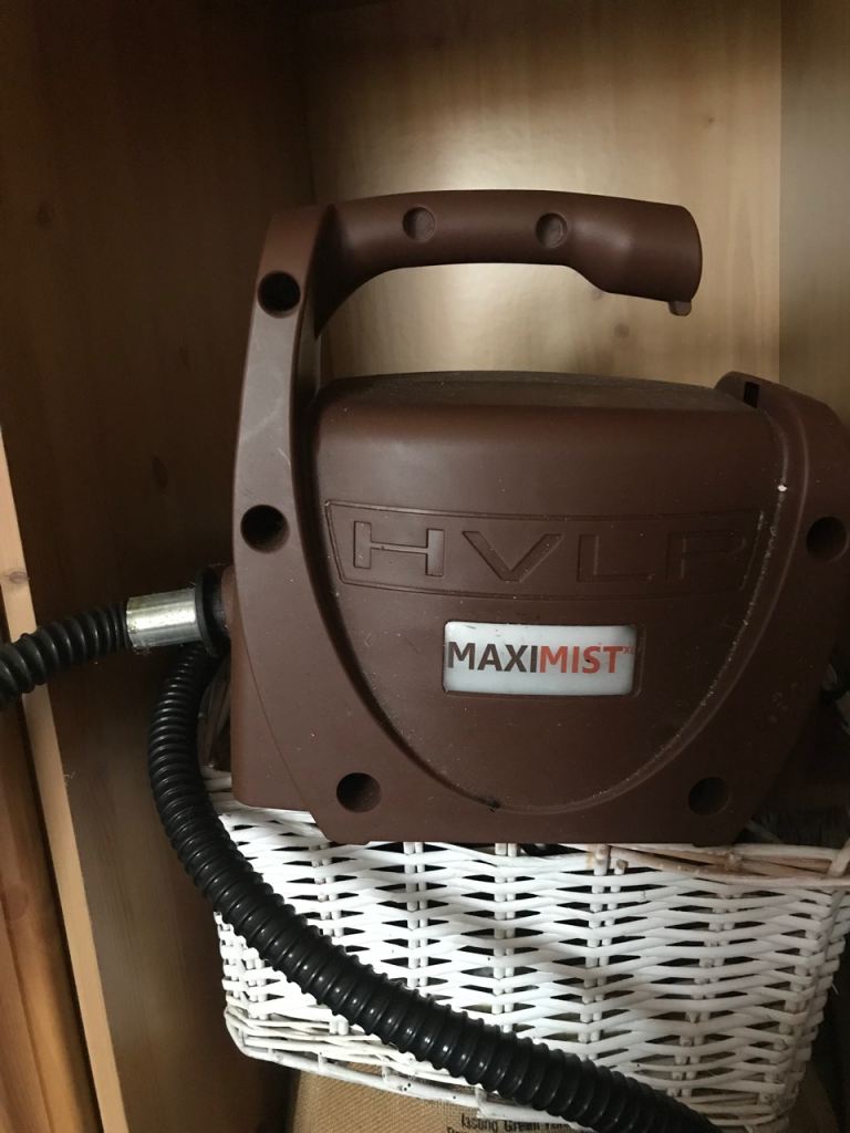 Maximist spray tan machine and spray tent