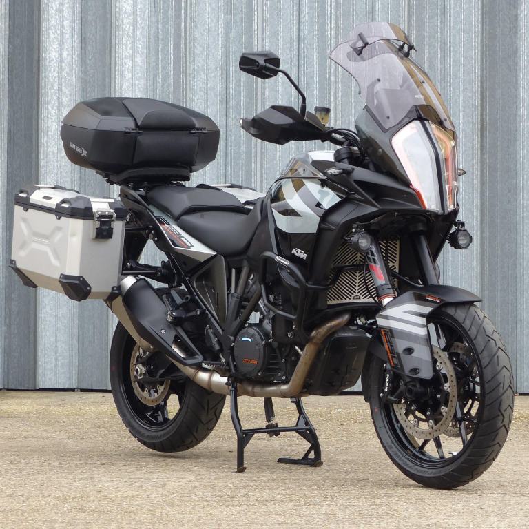   2020 KTM 1290 Super Adventure S – Fully Loaded, Excellent Condition, FSH.