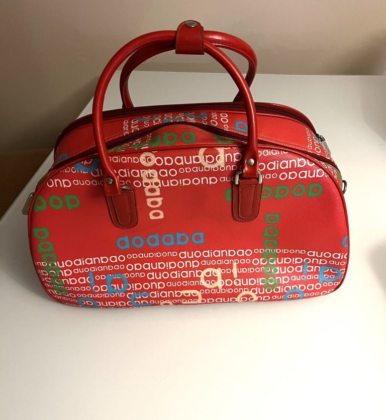 image for Ling Ya Medium Gym Duffle Travel Bag