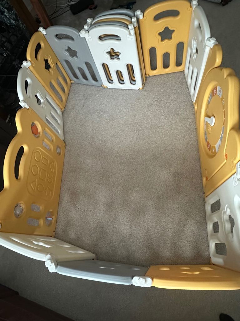 Baby Playpen – Multicoloured, Good Condition